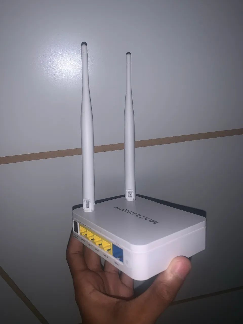 Roteador Wi-Fi semi-novo muito pouco usado - Foto 3