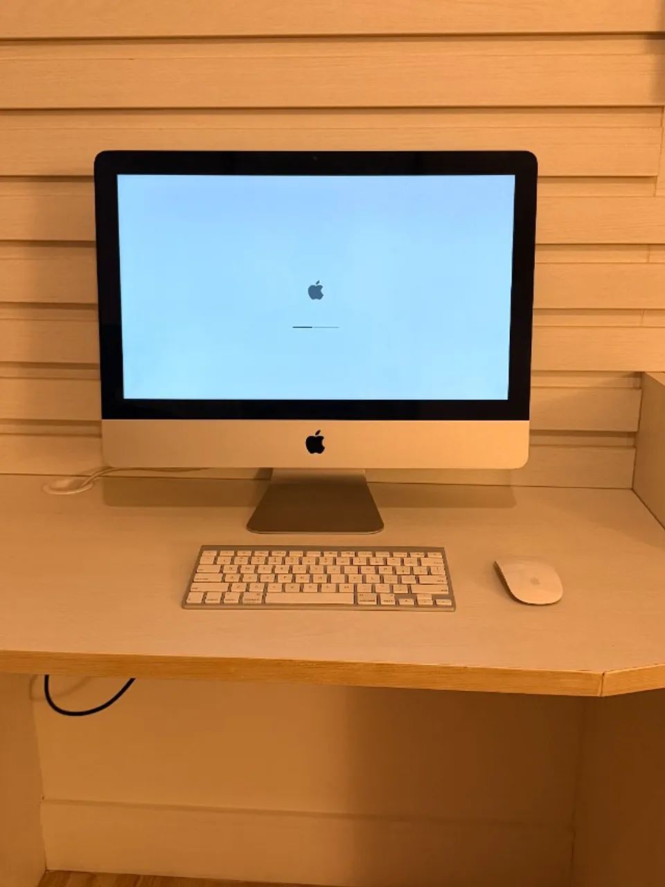 iMac 21.5 Inch Mid 2011 - Foto 2