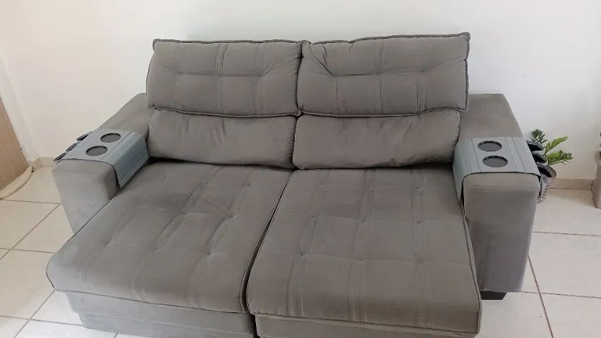 Vendo sofá retrátil 3 lugares 