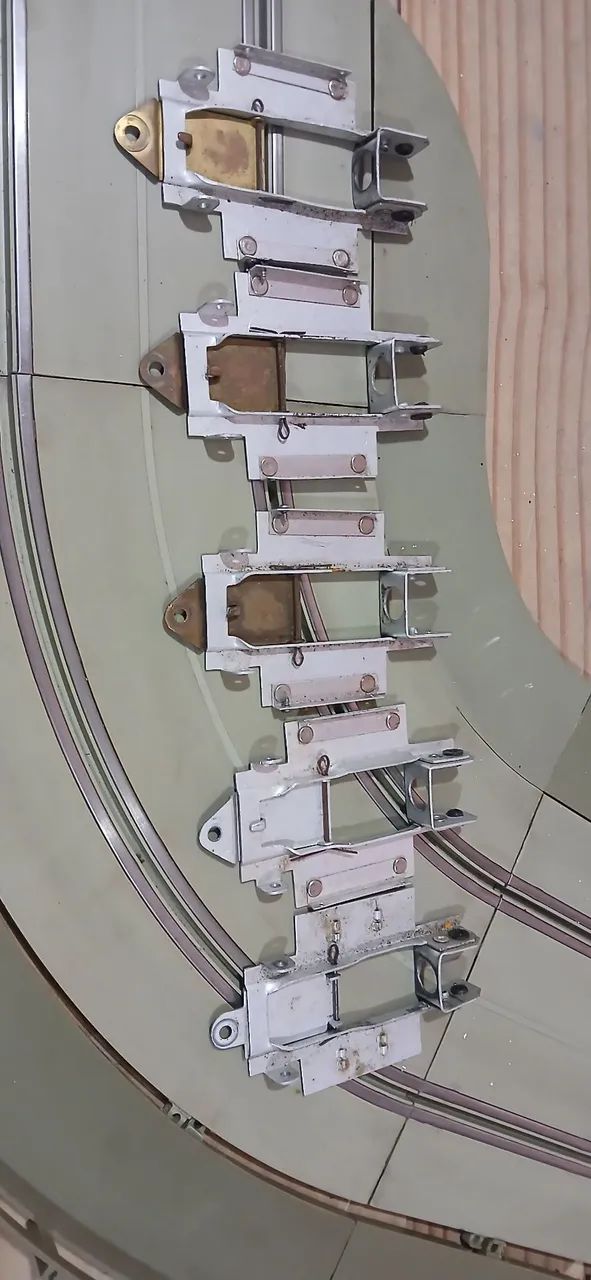 Autorama Lote com 5 chassis 1/32 pra carrinho bolha