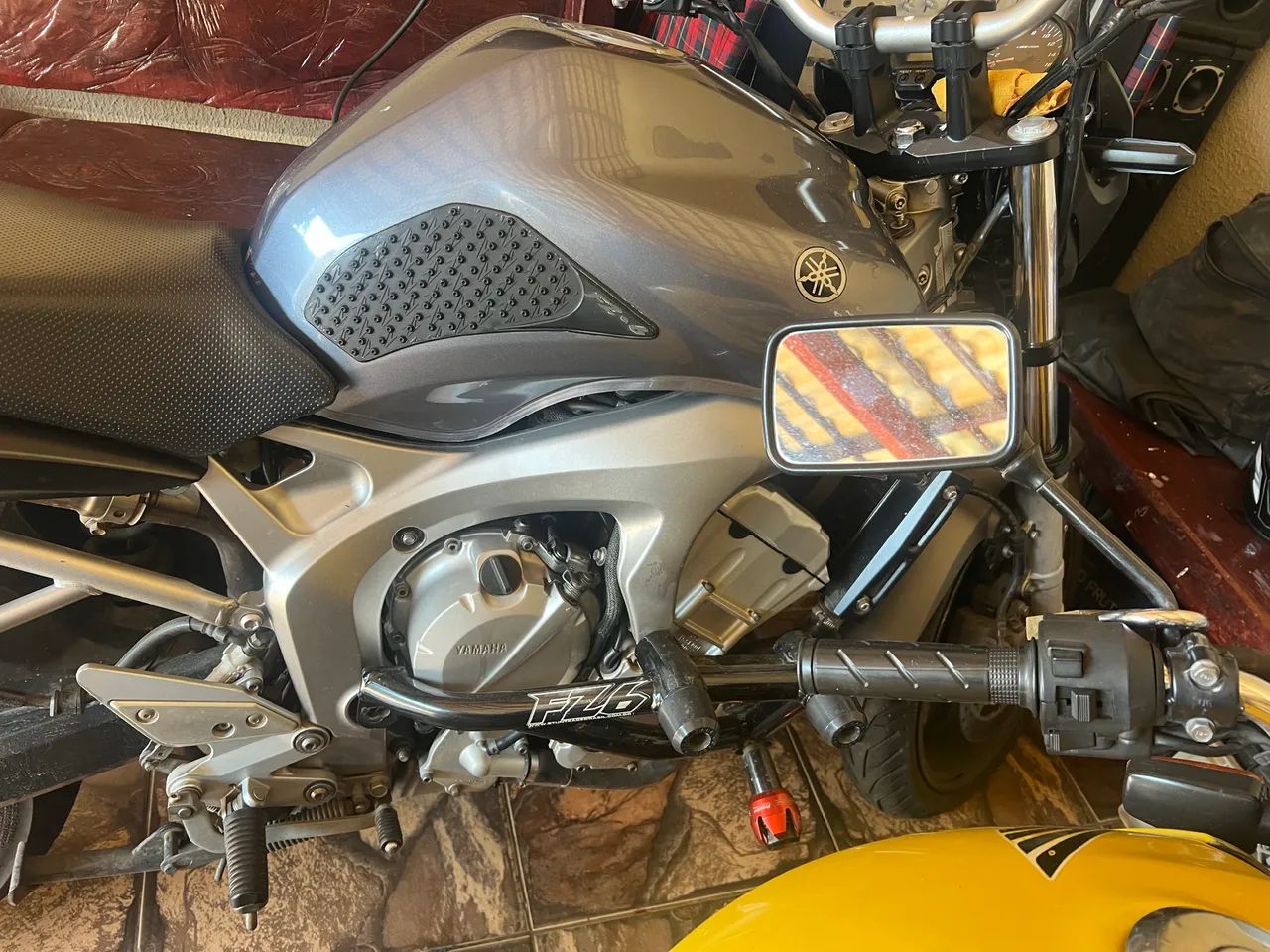 Fz6  - Foto 4