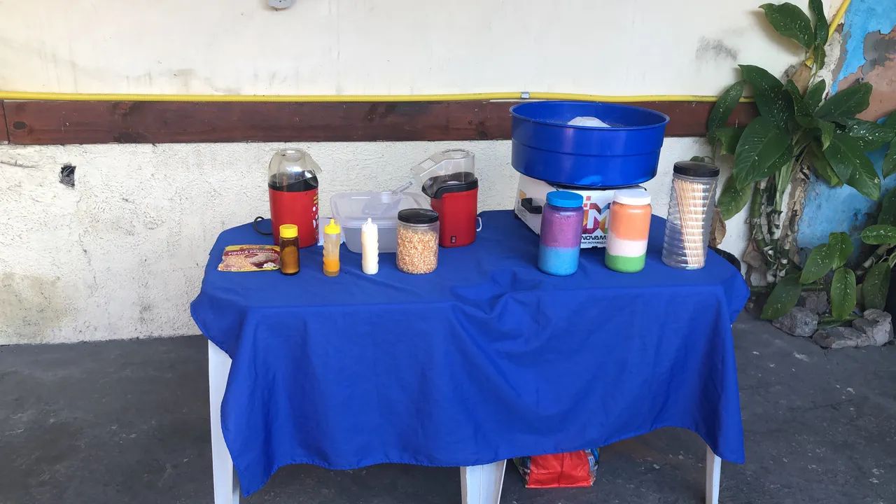 Pula pula,algodão doce,casinha de bolinhas,pipoca,escorregador de plástico gangorras - Foto 4