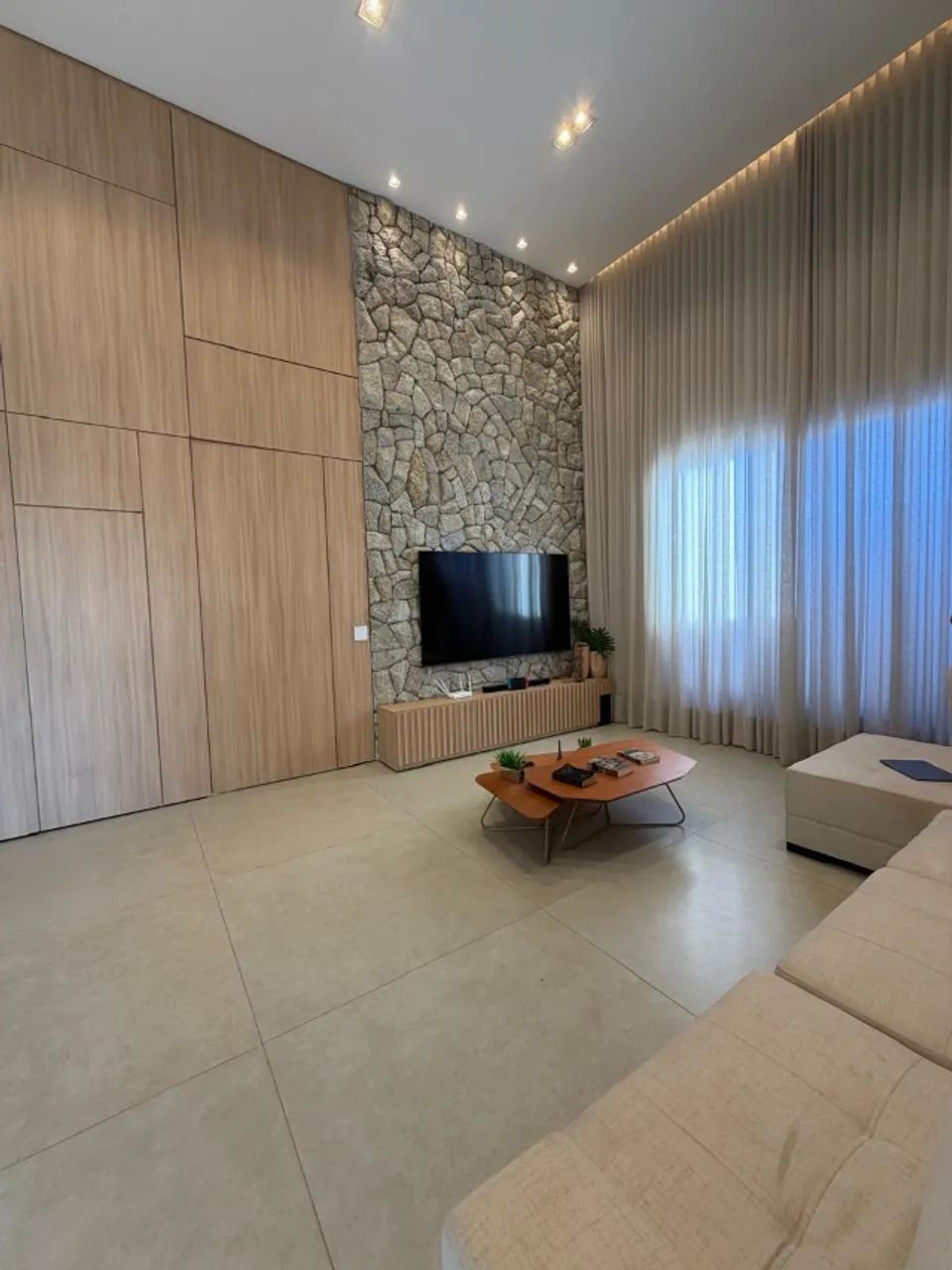 Excelente casa com Ponte Alta Norte - Foto 3