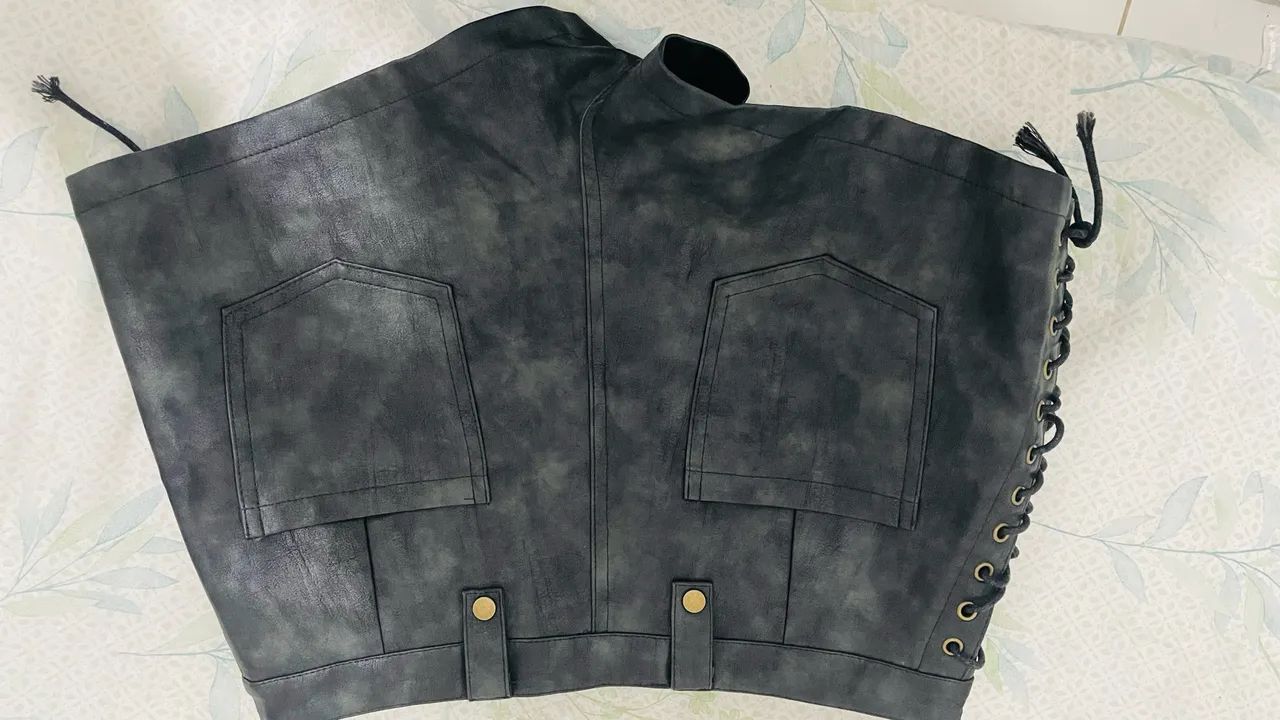 Short de couro preto  - Foto 3