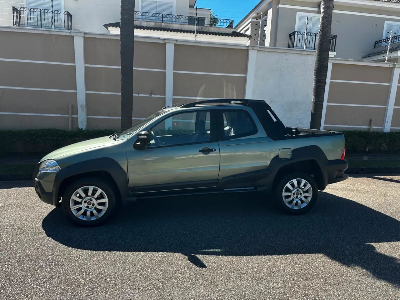 Fiat Strada Adventure1.8/ 1.8 Locker Flex CD 2012 - Foto 3