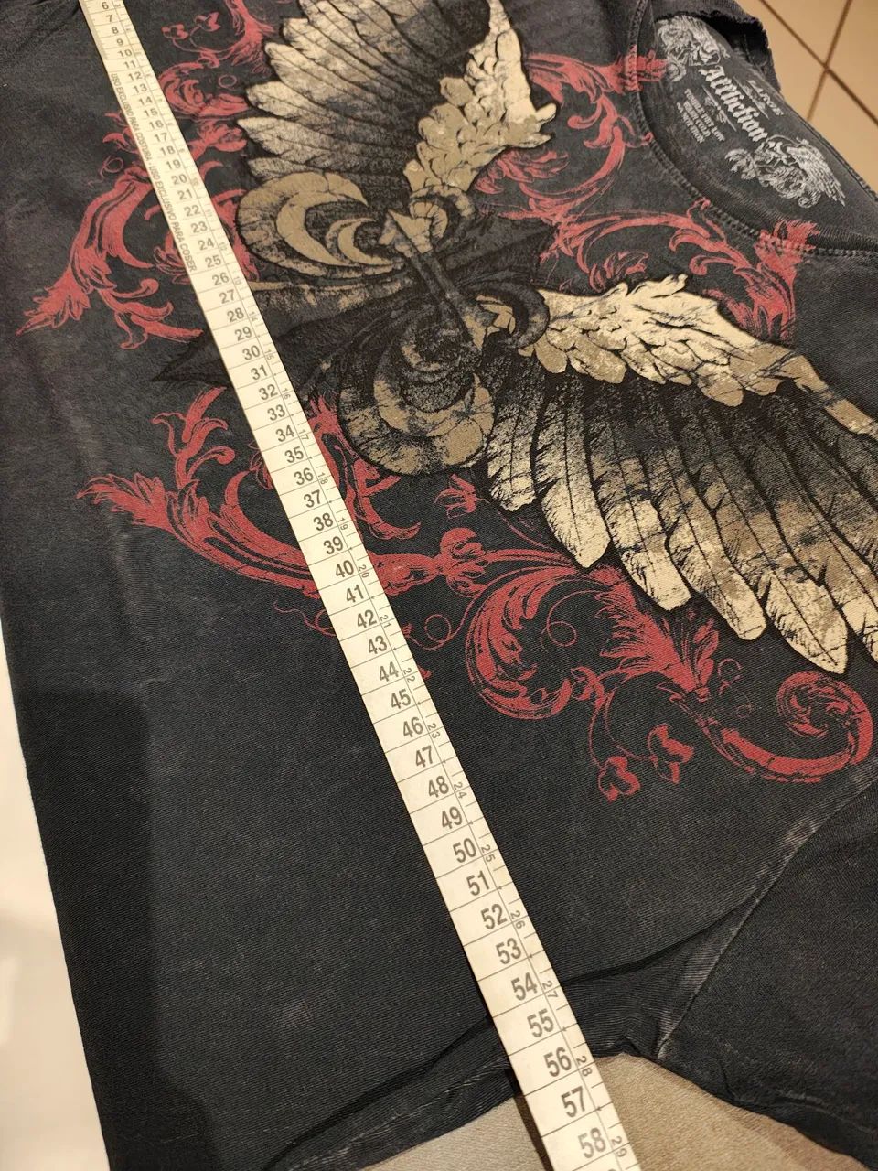 Camiseta Affliction autêntica USA  - Foto 3