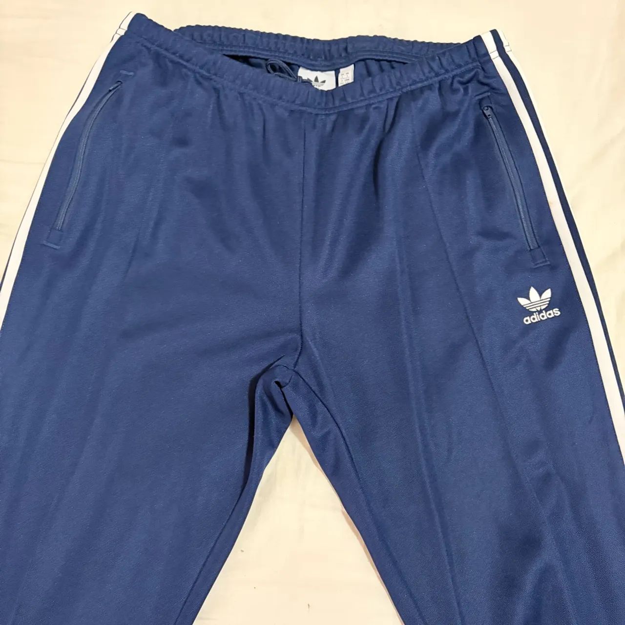 calça adidas beckenbauer azul g - Foto 2