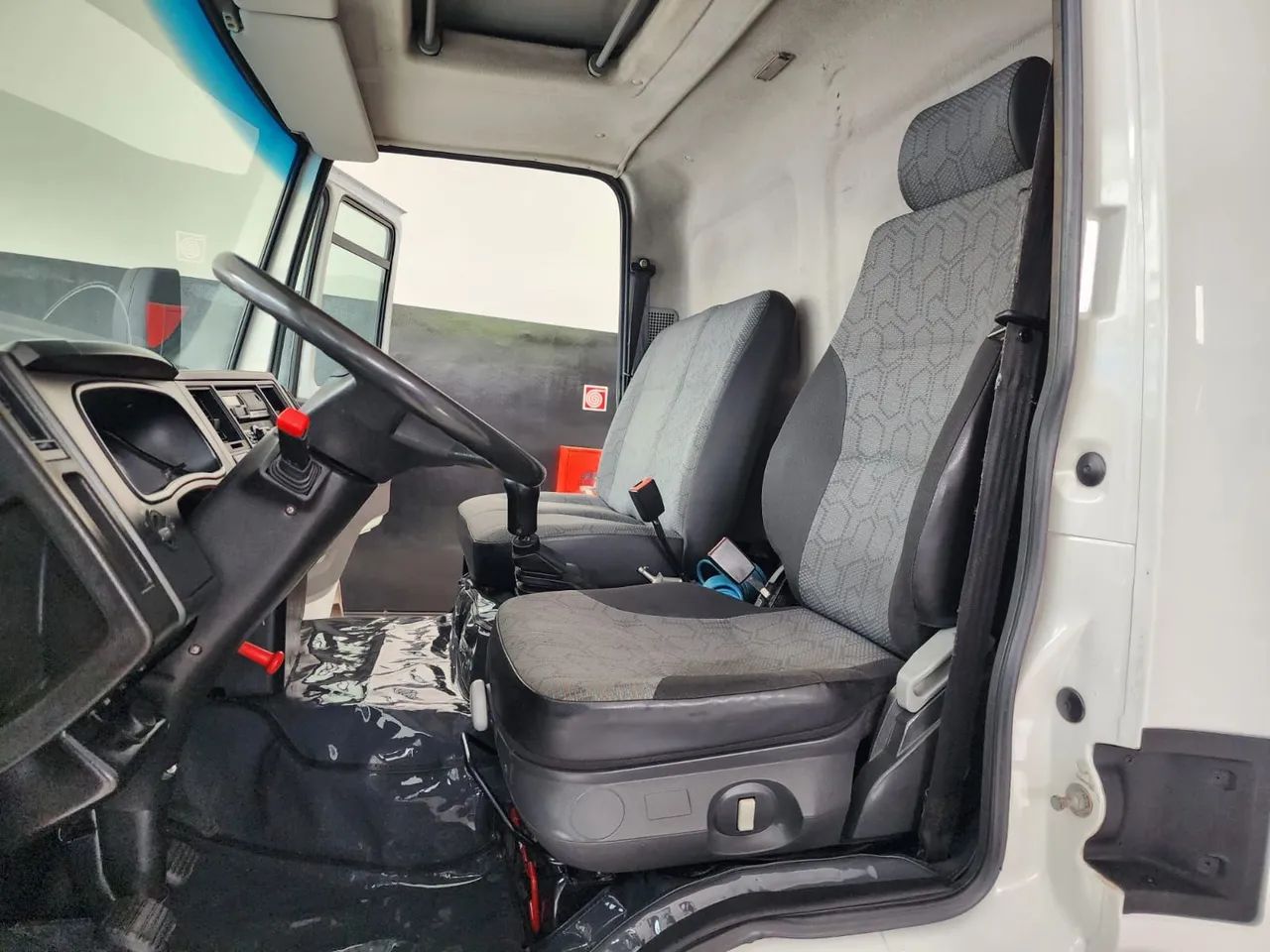 CARGO 816 2019 CHASSIS  - Foto 9