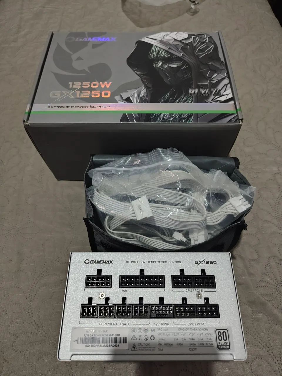 FONTE GAMEMAX 1250 PRO 80 PLUS PLATINUM  - Foto 2