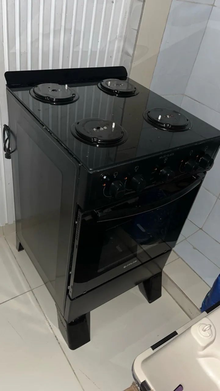 Fogão com tampo de vidro 