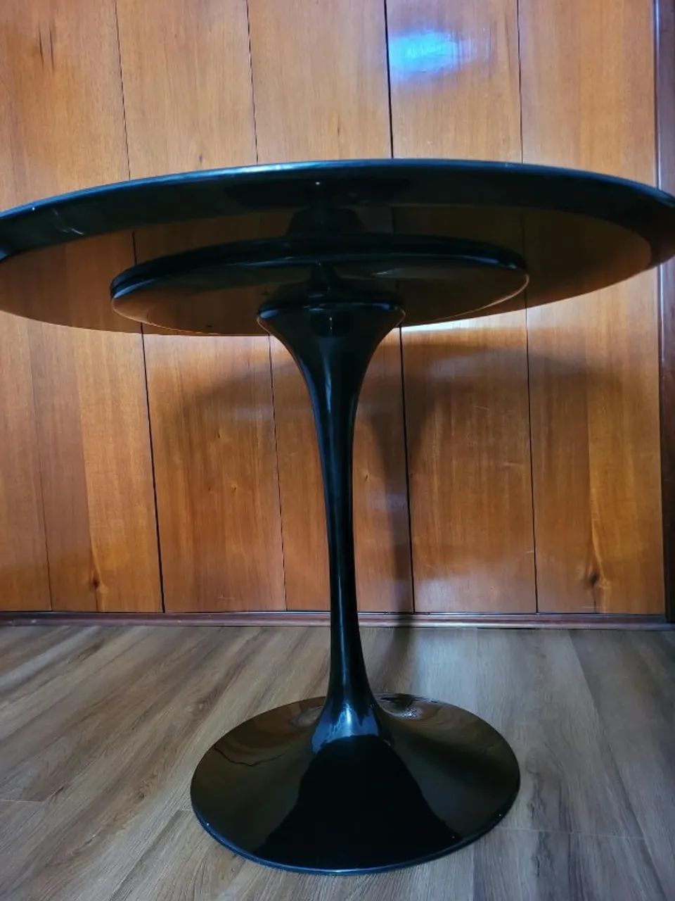 Mesa Saarinen Redonda Excelente estado - Foto 4