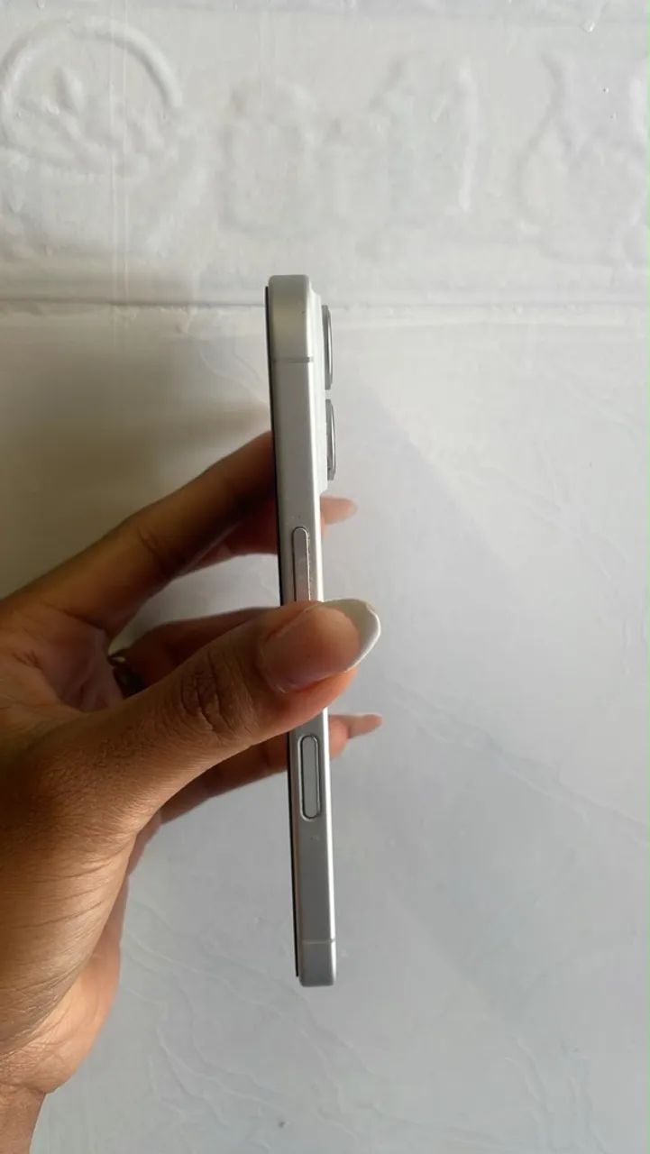 Celular iPhone 16 - Foto 2