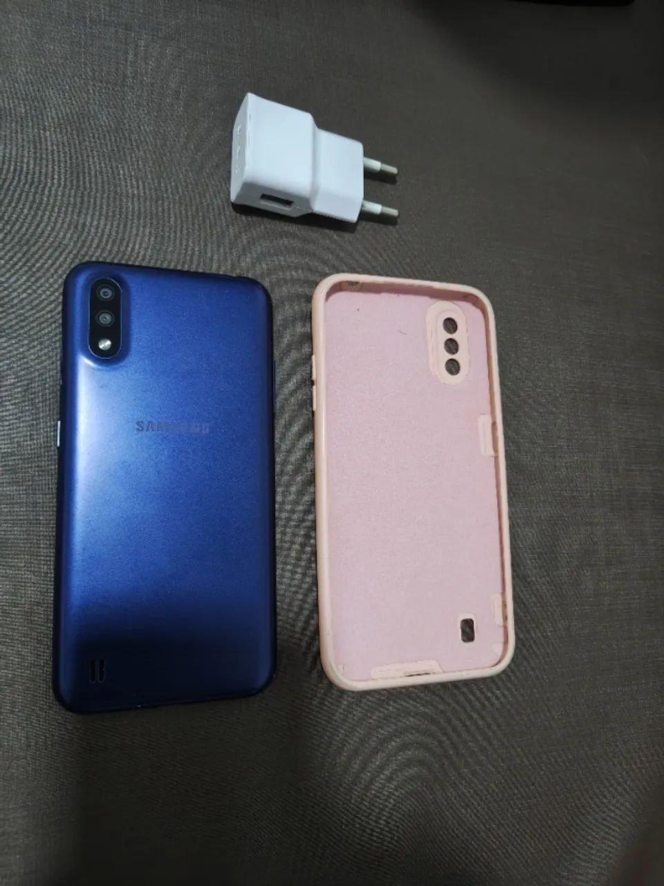 Galaxy A01 conservado | 32GB | Capa, película e plugue de carregador - Foto 2
