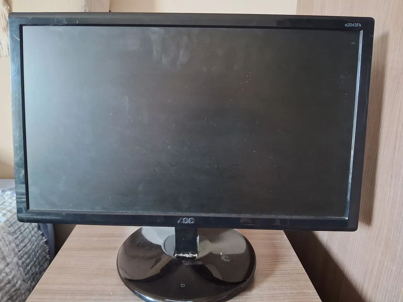 VENDA Monitor Pc Aoc 20 Polegadas E2043fk 1600x900 (Usado)