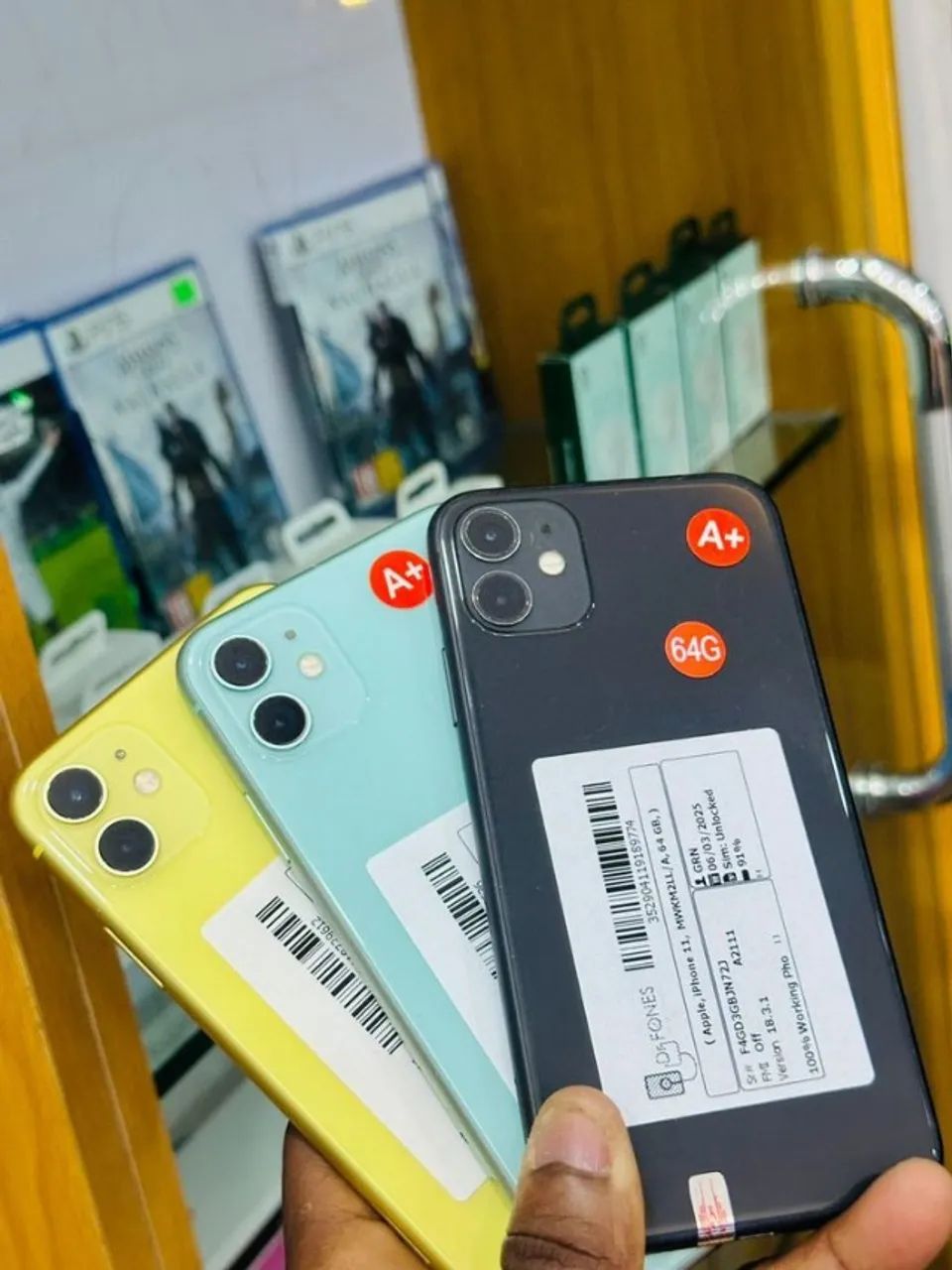 IPHONE 11 128 GB SEMI NOVOS COM GARANTIA - Foto 2