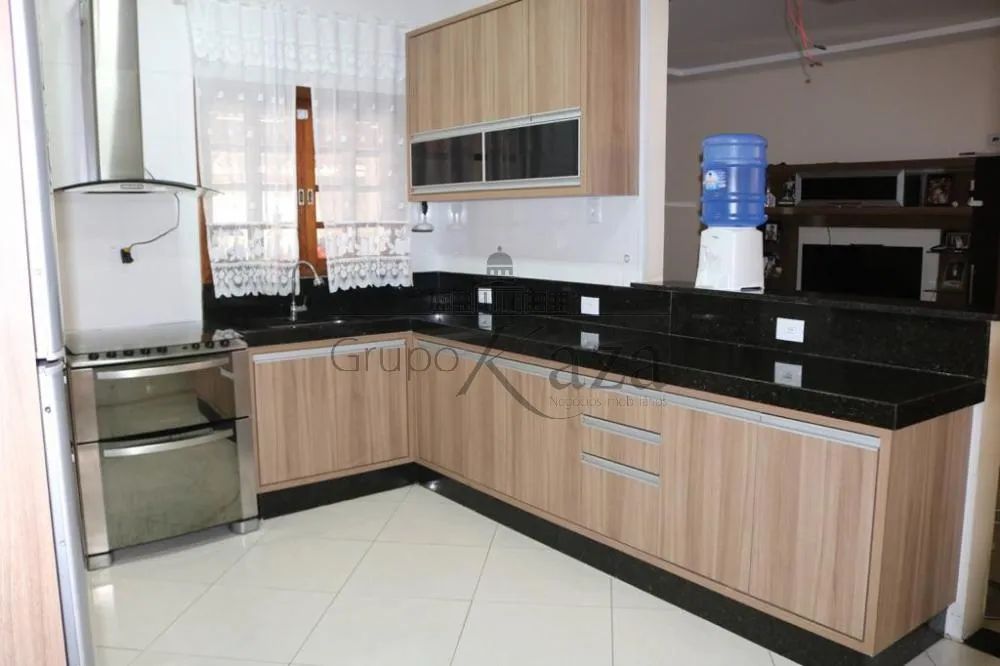 Excelente casa Jardim Satélite com Edícula 6 dormitórios. - Foto 3