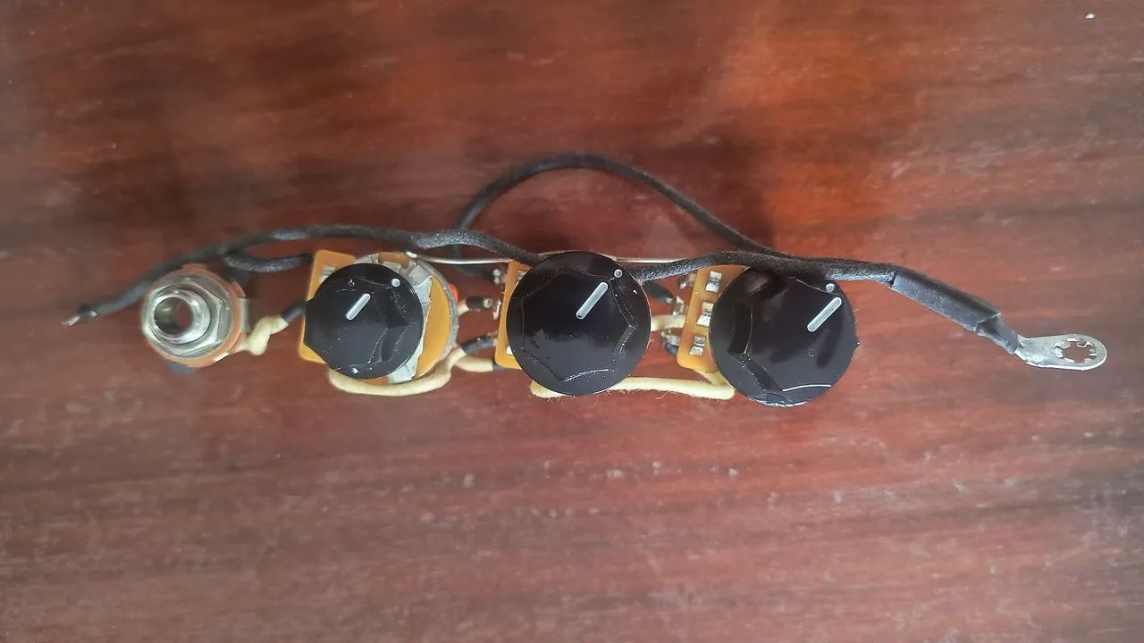 Circuito Roslen para baixo  jazz bass seminovo made in USA - Foto 3