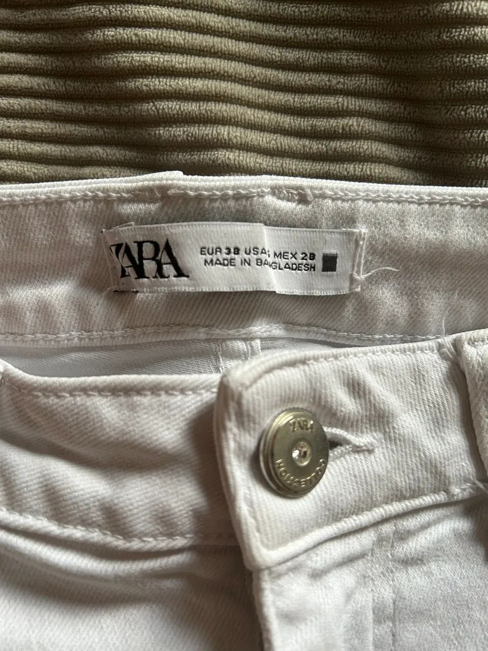 Calça jeans branca skinny - Foto 2
