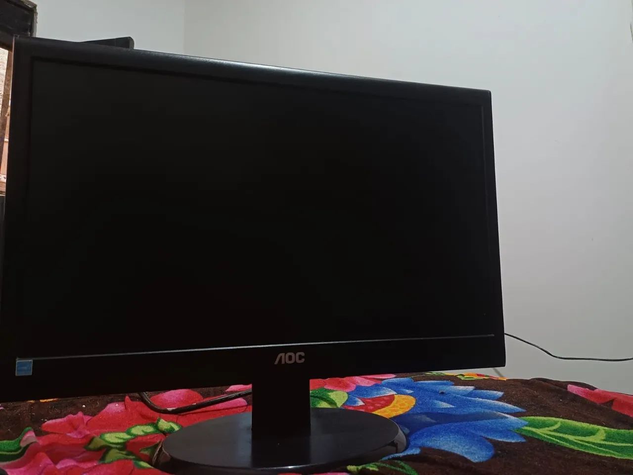 Monitor 19,5 Polegadas AOC , Funcionando perfeitamente vender rápido  - Foto 2