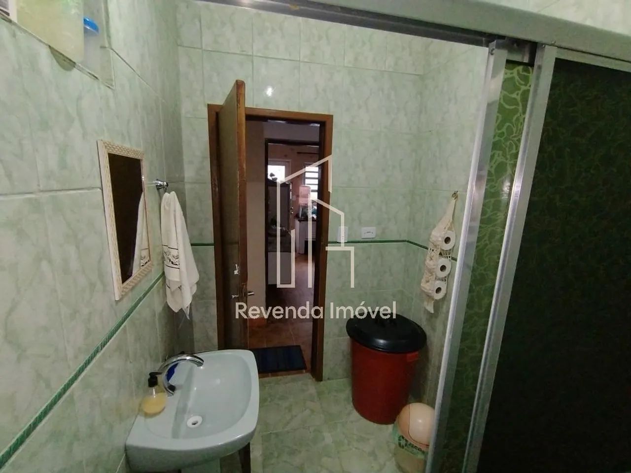 Terreno com 5 Casas com 330m² de área total na Região Vila Euthalia.