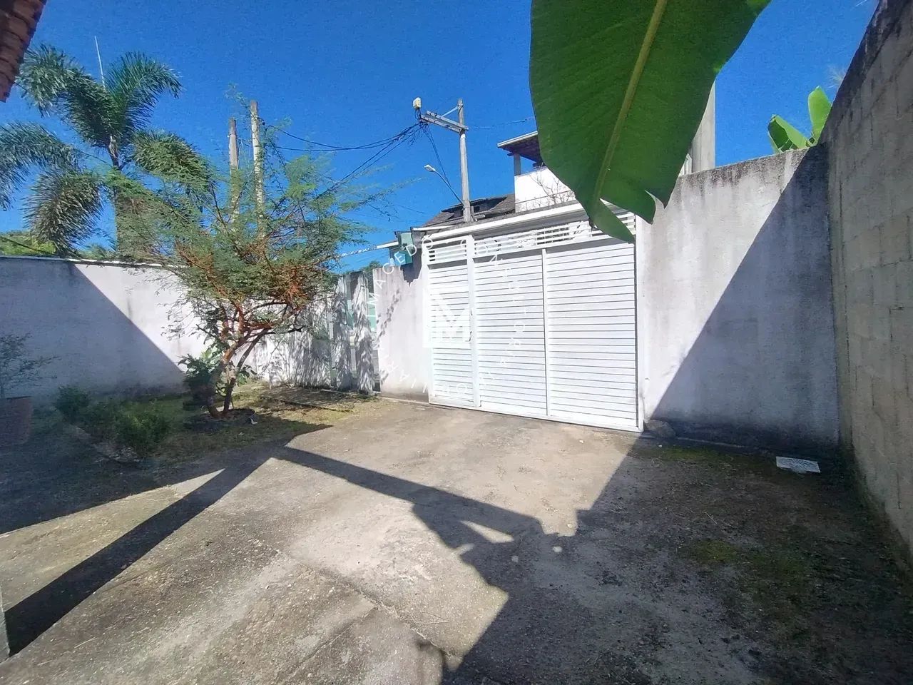 Ótima Casa com Quintal Enorme no Rio da Prata!! - Foto 2