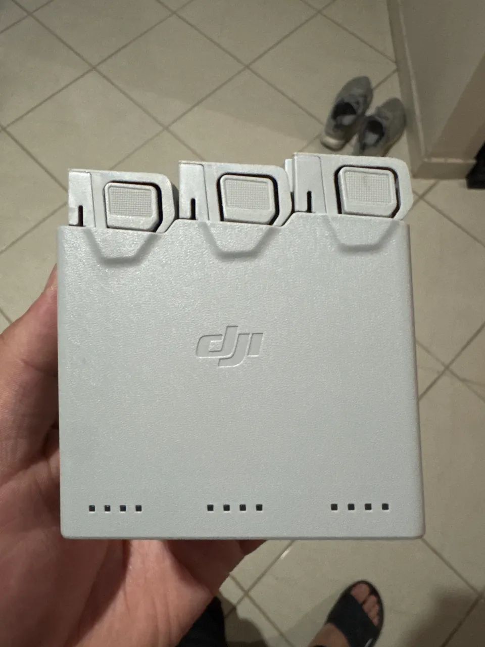 Drone DJI Mini 4 Pro Fly More Combo RC2 - Completo | Excelente Estado - Foto 3