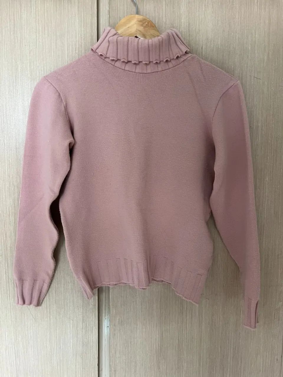 Blusas de Gola Alta - Bege e Rose