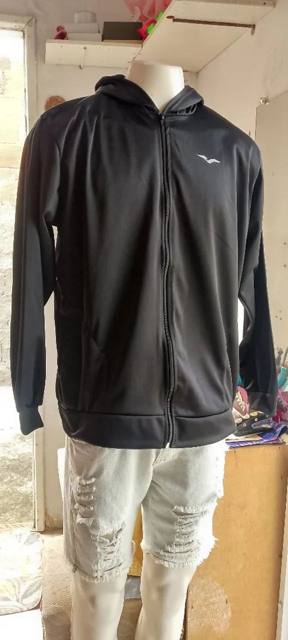 Casacos GG veste G com zíper e Capuz R$60,00 cada na promoção! Novos! - Foto 2