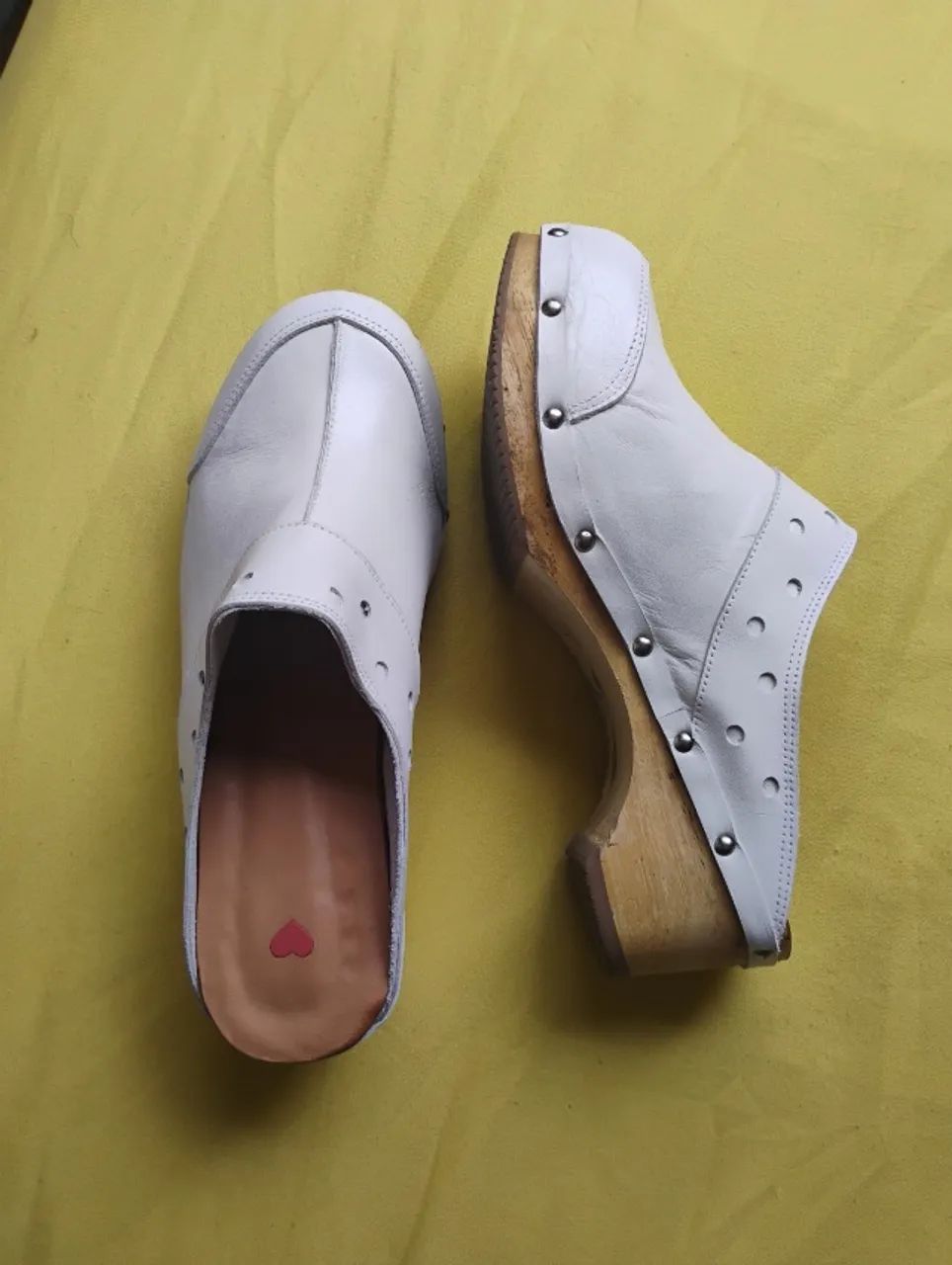 Clog de couro e madeira artesanal  - Foto 3