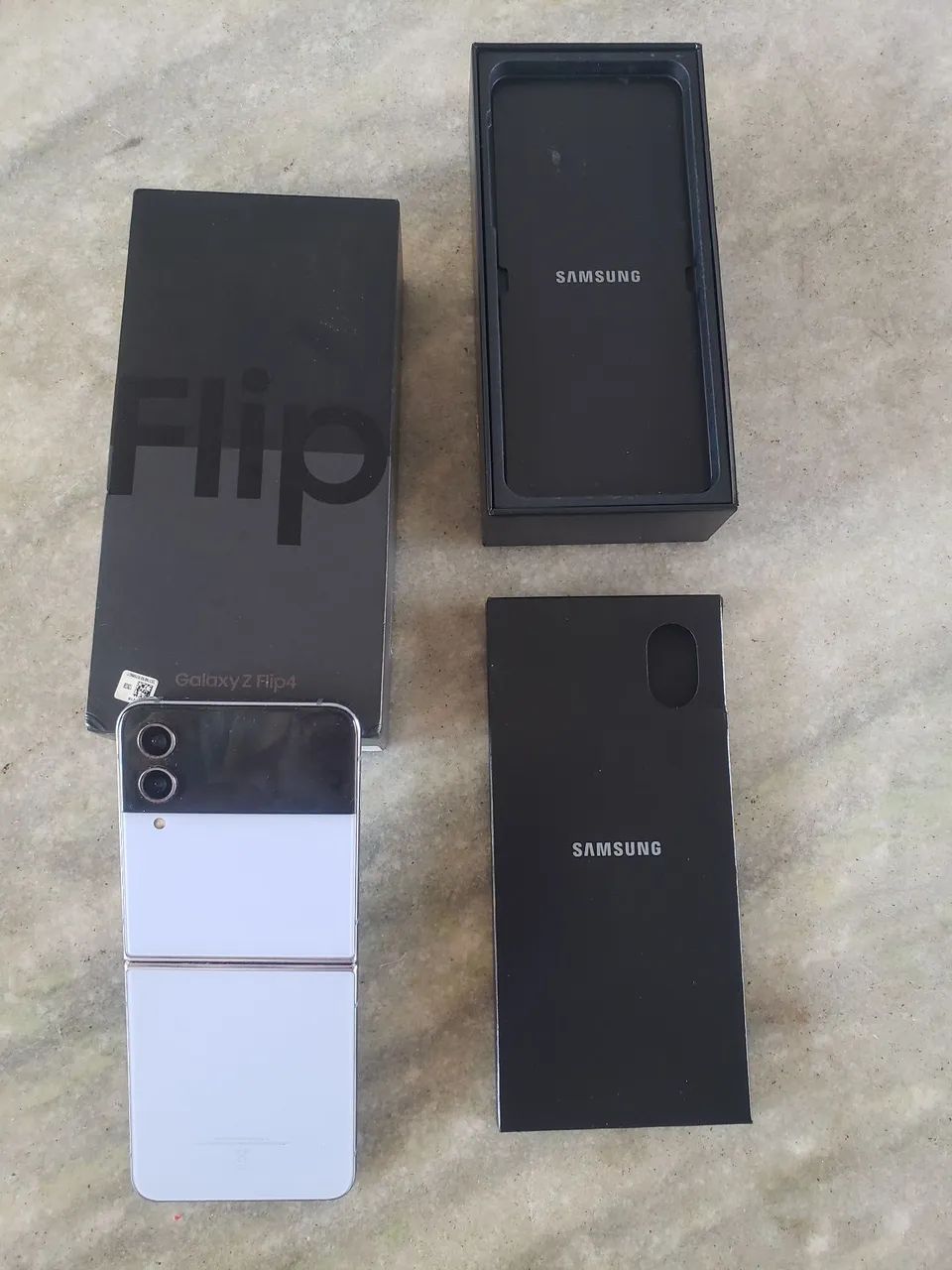 sansung zflip4 