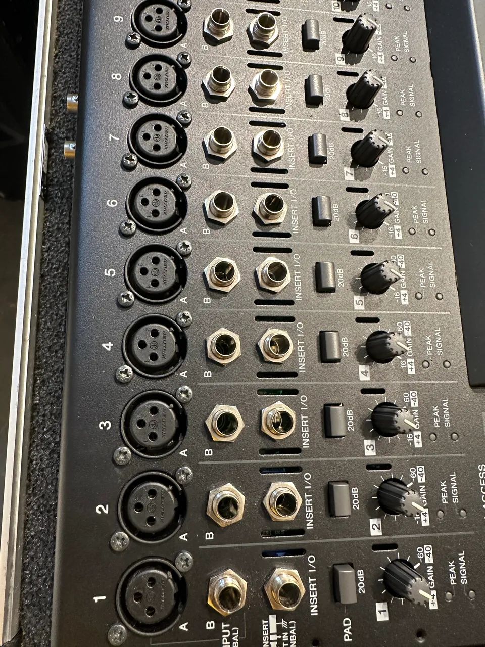 Mesa Yamaha 01v96i - Foto 4