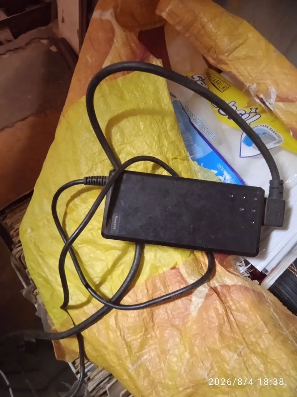 Cemitério dos cabos para aparelhos eletrônicos e eletro. - Foto 2