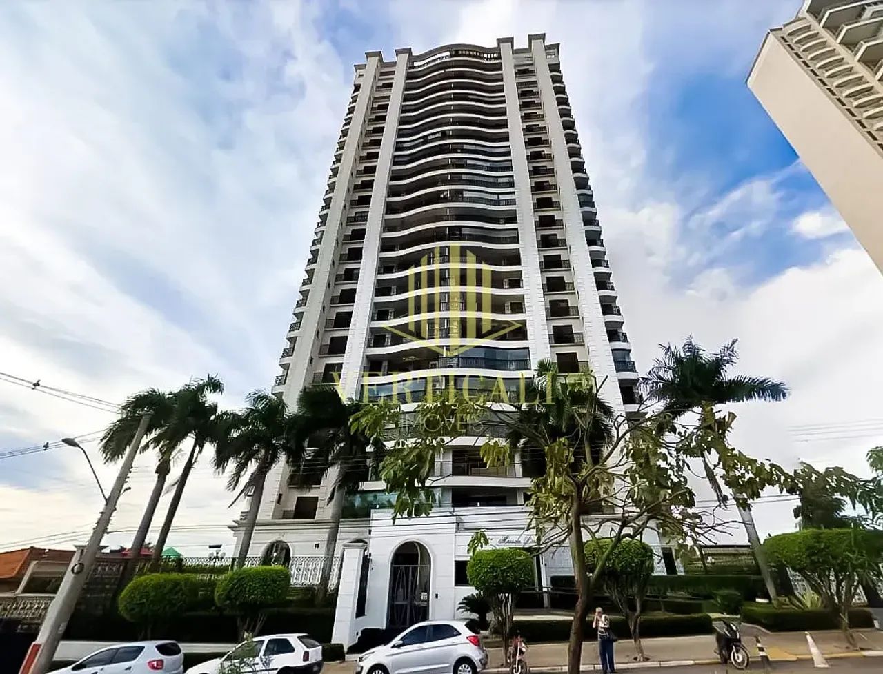 Edifício Maison: Apartamento disponível para venda,257m², 4 suítes, sol da manhã - Santa R
