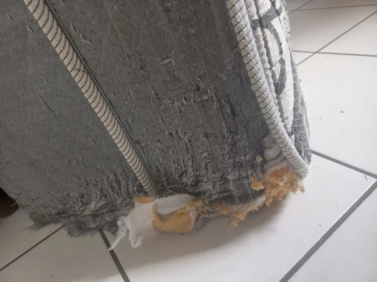 Vendo cama de solteiro - Foto 2
