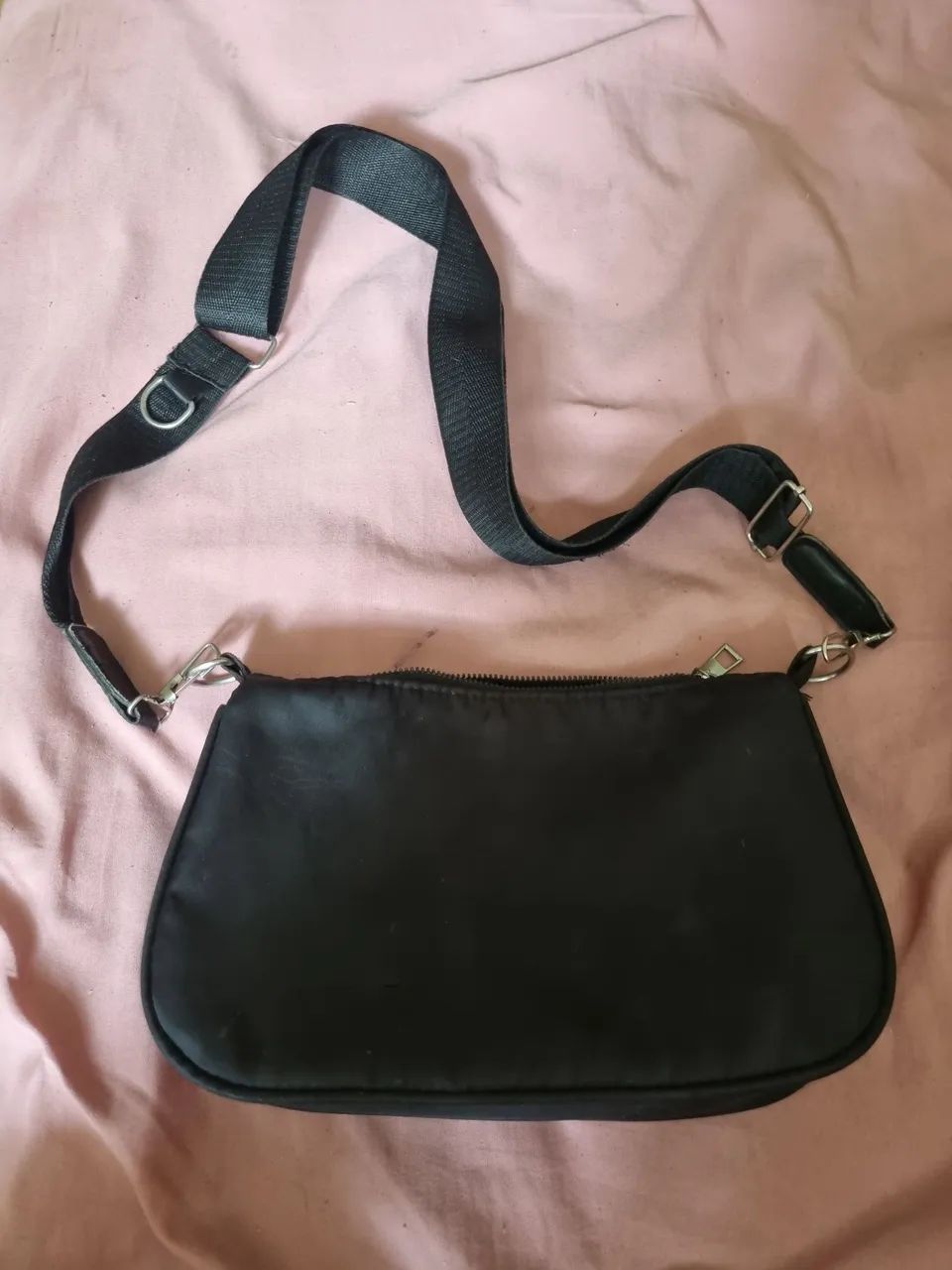 Bolsa de nylon preta 