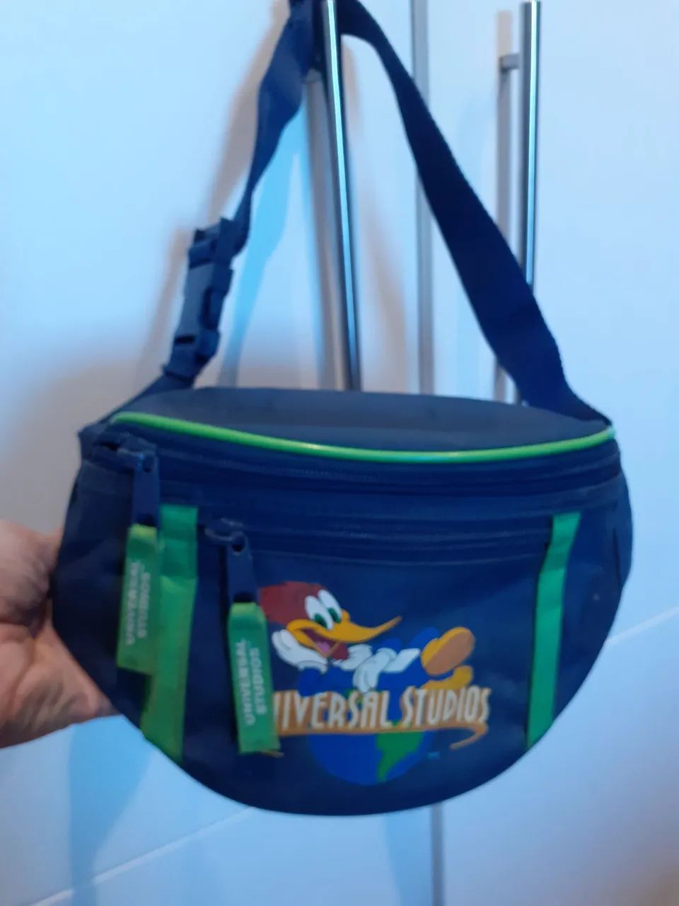 Bolsa pochete universal studios  - Foto 2