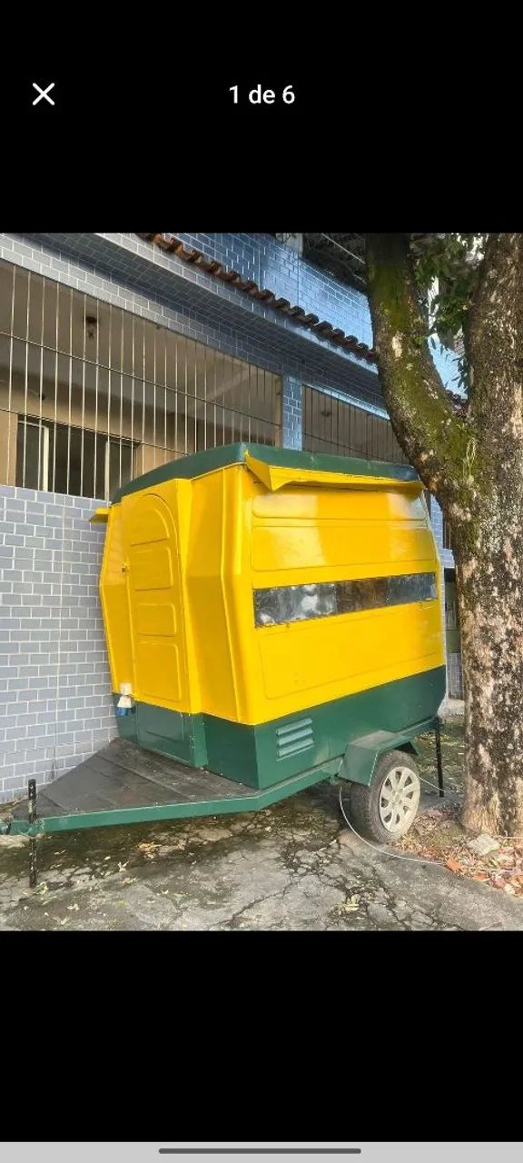 Vendo trailer de fibra com pintura nova.