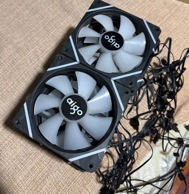 KIT 10 Fans AIGO AM12 PRO + Controladora - Foto 2