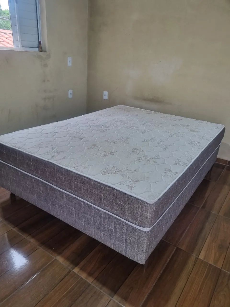 Cama box com colchão UmaFlex em ótimo estado ( casal/queen) - Foto 3