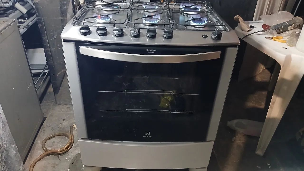 Fogão Electrolux 6 bocas automático 