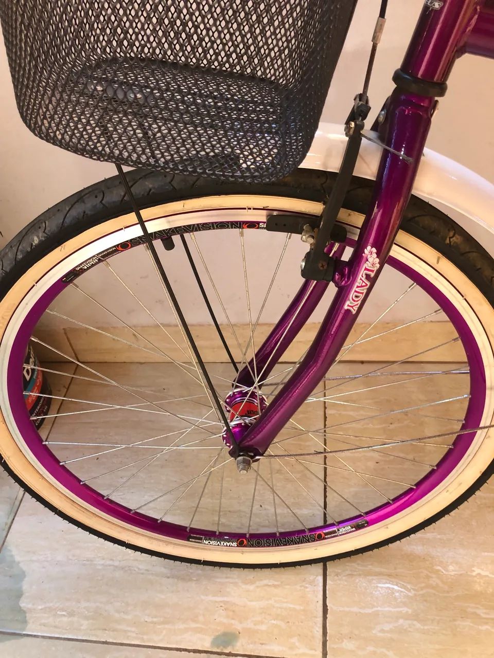Bicicleta luxo gauleus feminina - Foto 3