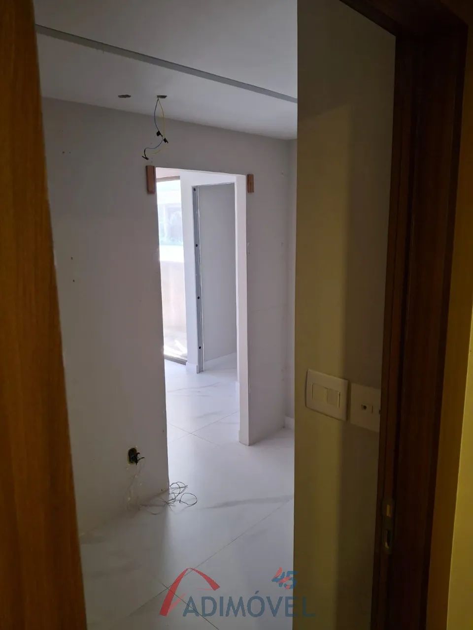 Sala Comercial com 45m² na Mata da Praia!. - Foto 3