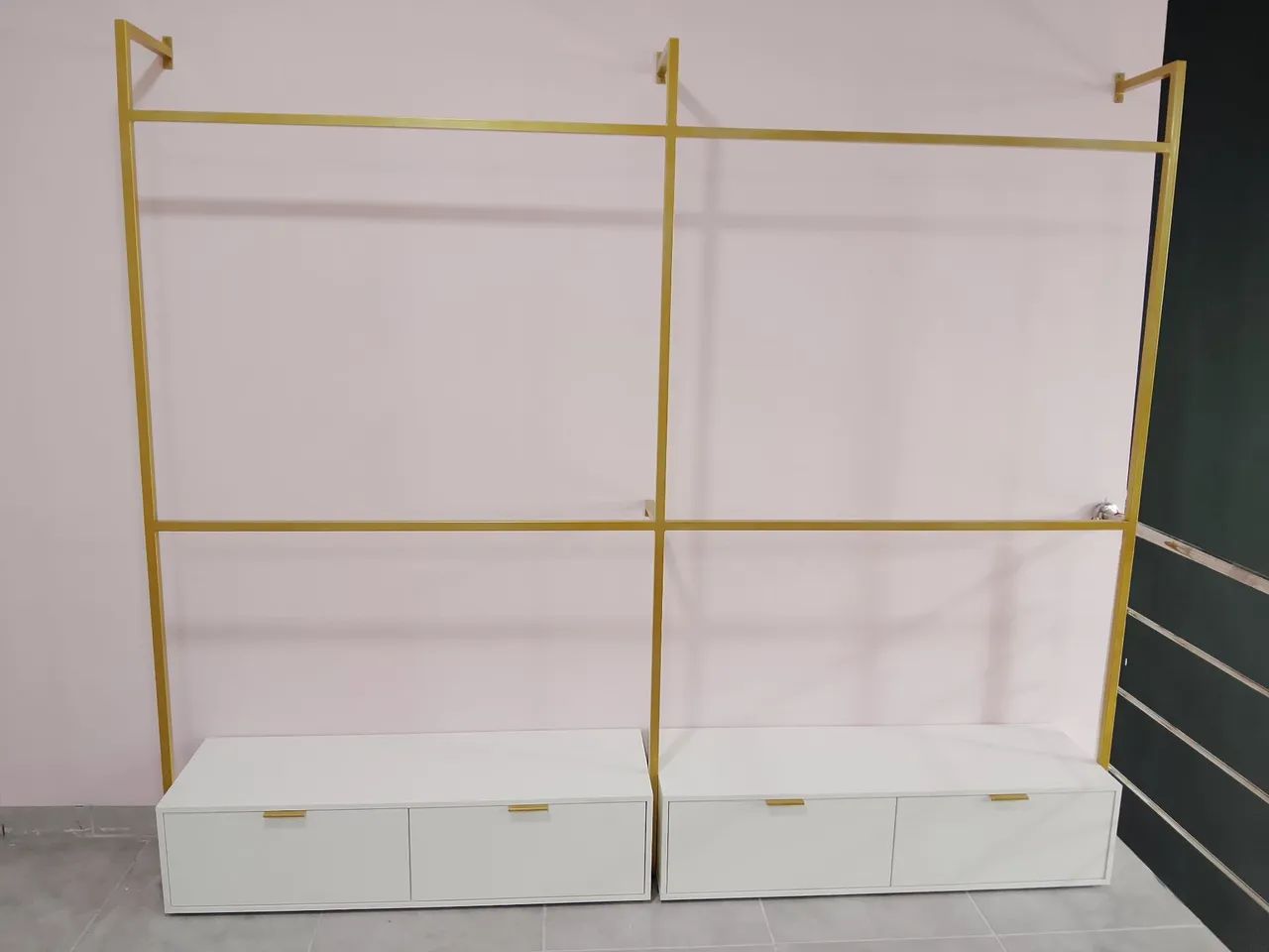 Fabricamos araras , móveis industriais  - Foto 4
