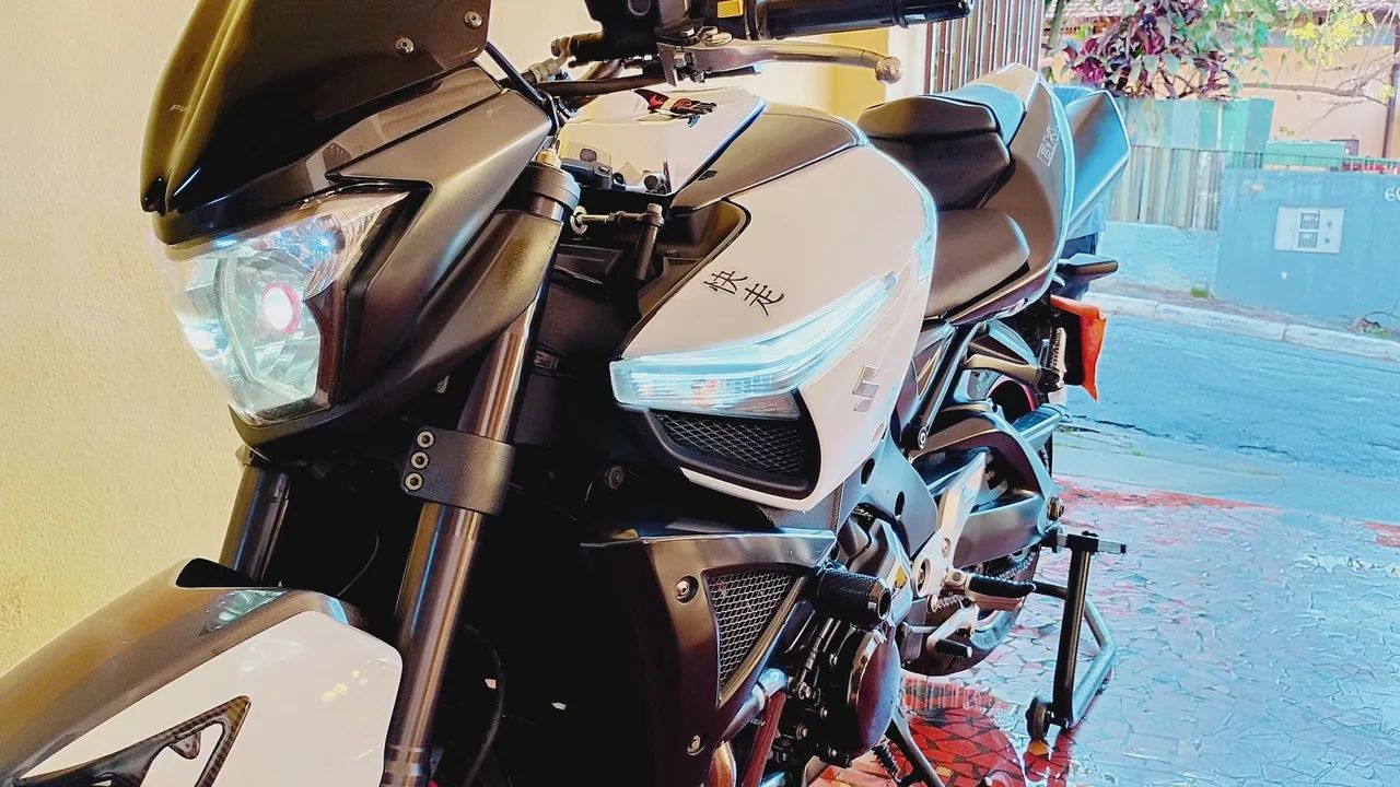 Vendo SuzukiB.king 1340cc - Foto 5