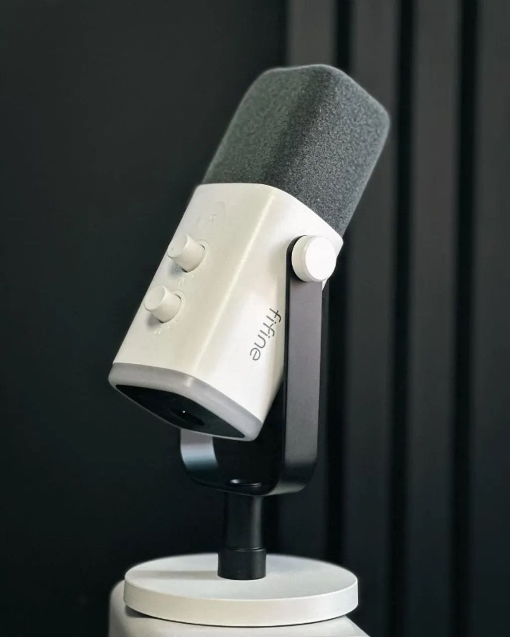 Microfone Profissional Fifine AM8 Streaming Podcast Lacrado