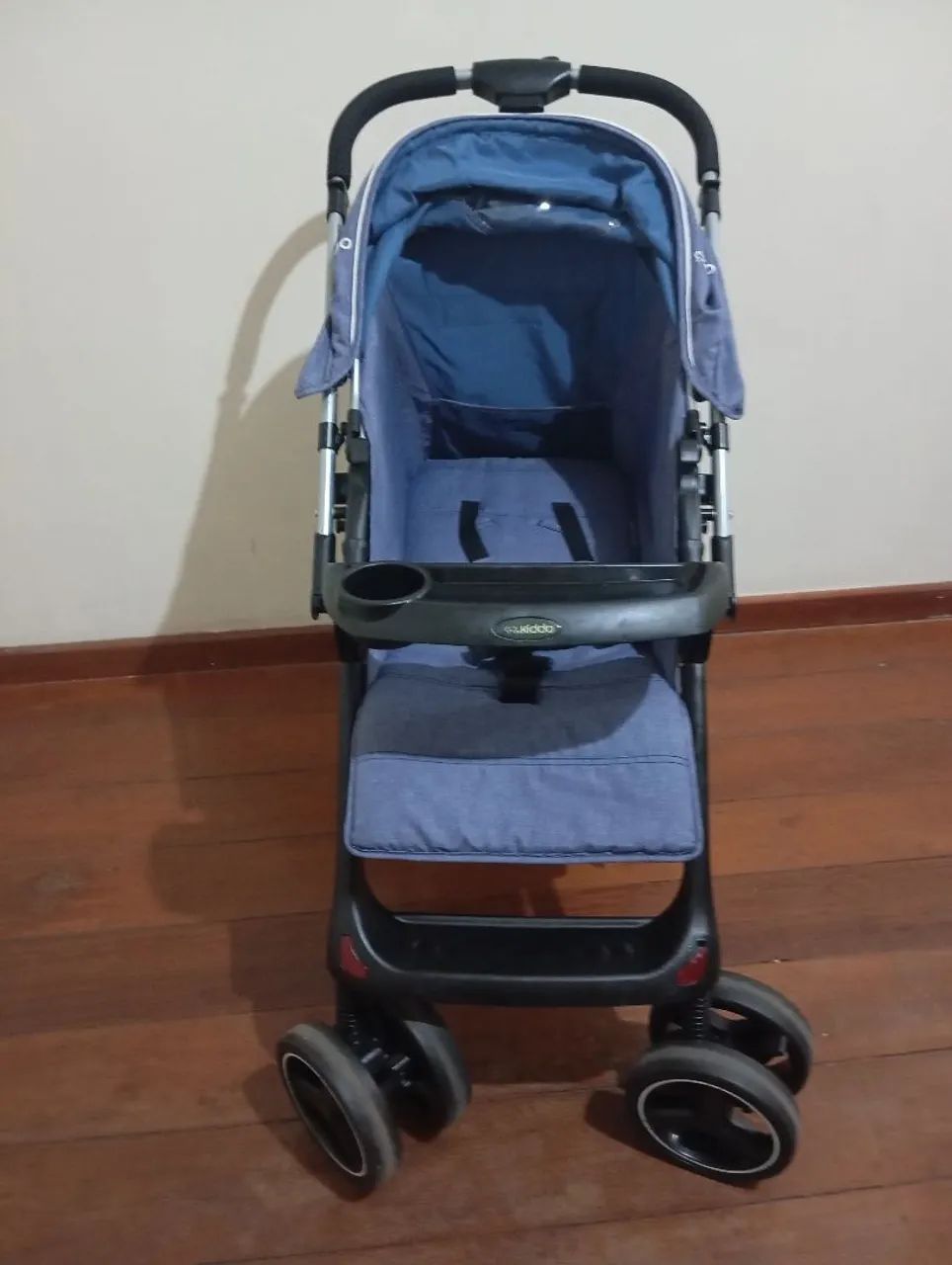 Carrinho de bebê Kiddo - Higienizado e revisado - Foto 4