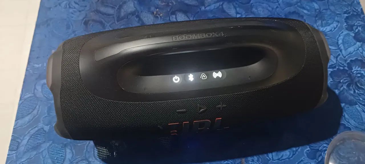 Bombox4 