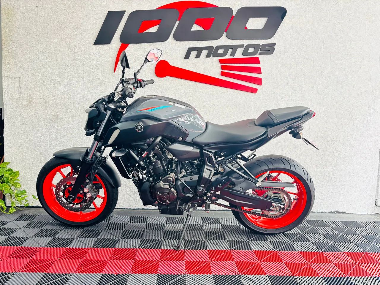 YAMAHA MT 07 ABS  - Foto 3