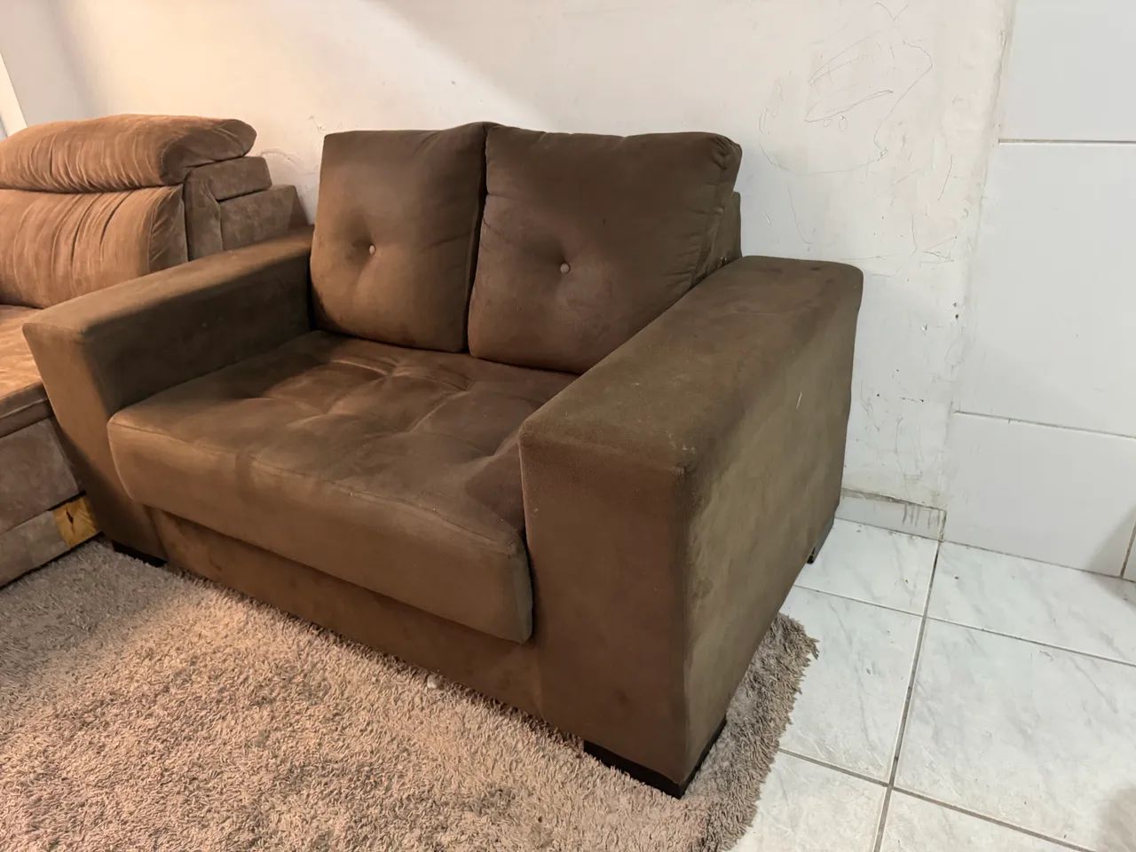 Sofá 2 Lugares Suede Marrom (Entrega Grátis Jundiaí e Várzea) - Foto 2