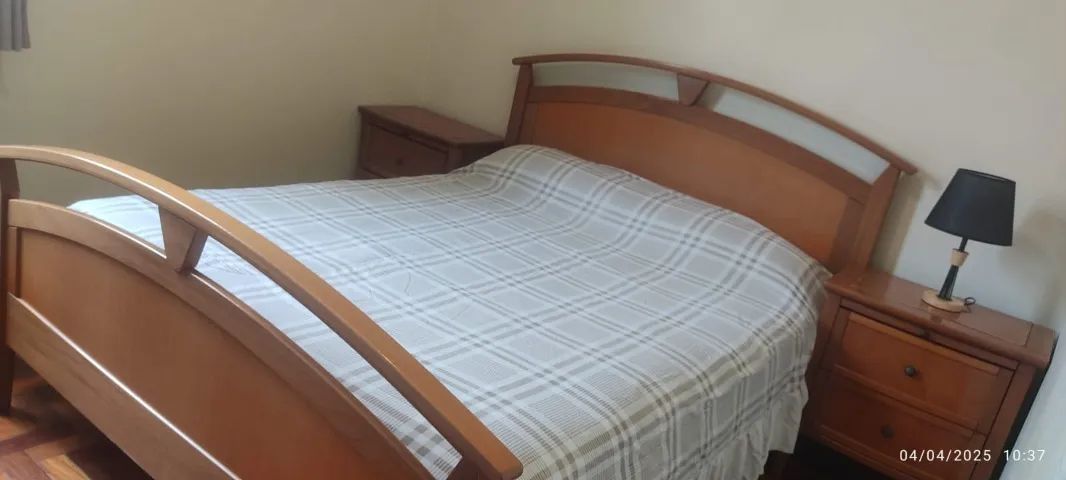Conjunto Cama Queen Size + Colchão+ 2 criados - Foto 3
